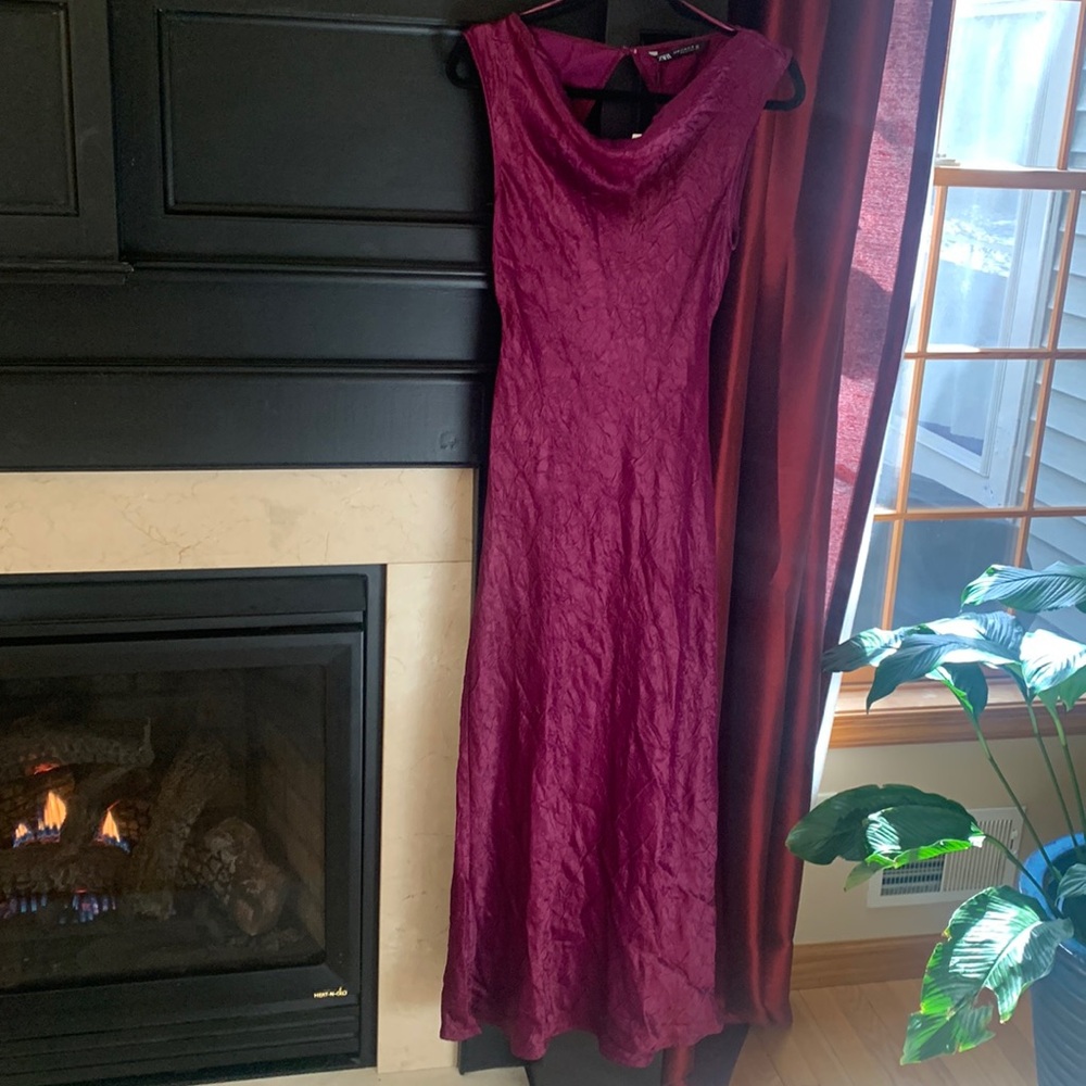 ZARA fuchsia open back maxi dress sz m